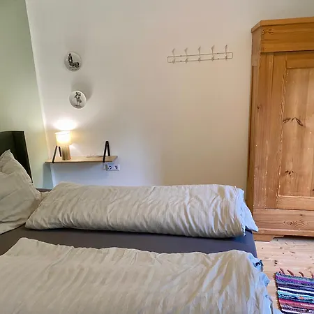 Schnitterkaserne 7c * 샤프로데